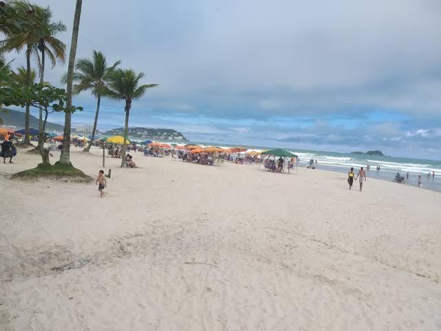 גוארויה Apto Aconchegante Pe Na Areia מראה חיצוני תמונה